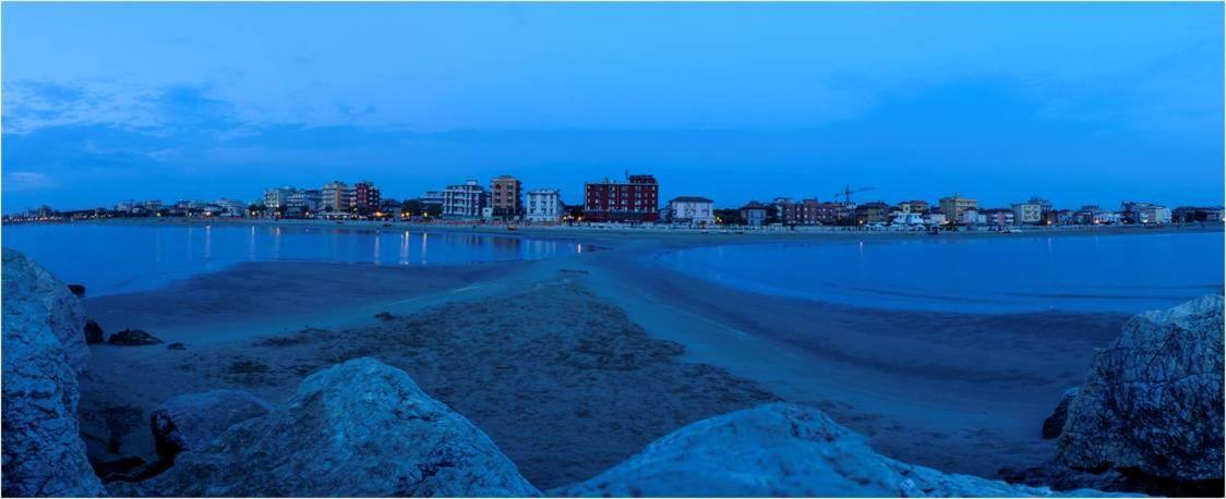 Hotel Serenella Vintage Rimini Luaran gambar
