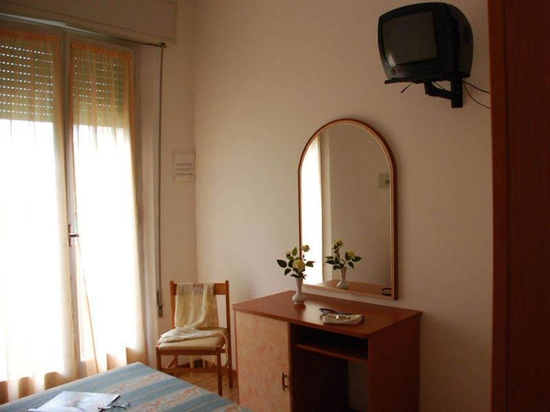 Hotel Serenella Vintage Rimini Luaran gambar